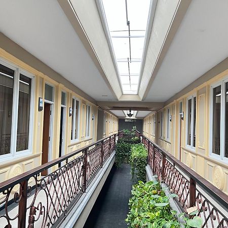Ceria Boutique Hotel Maguwo Exterior photo
